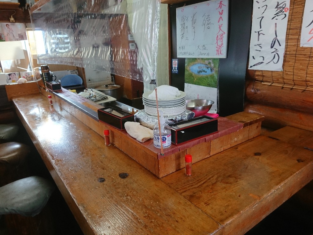 そばのやまっく　店内１_copy_1024x768