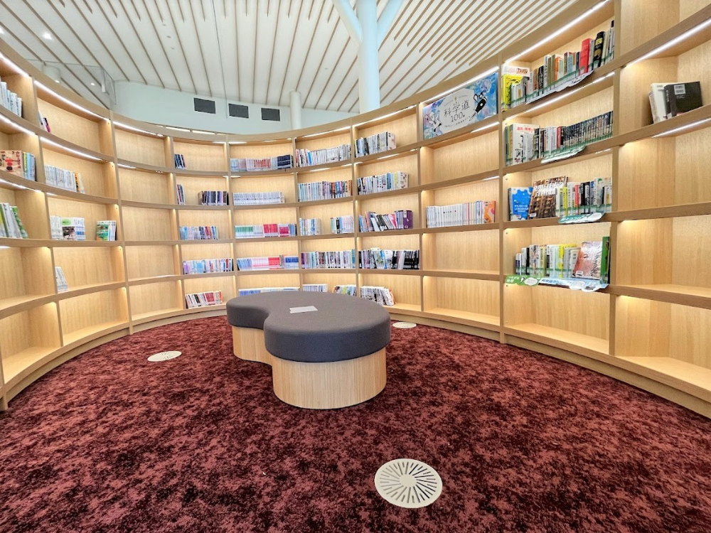 くるんと-図書館2