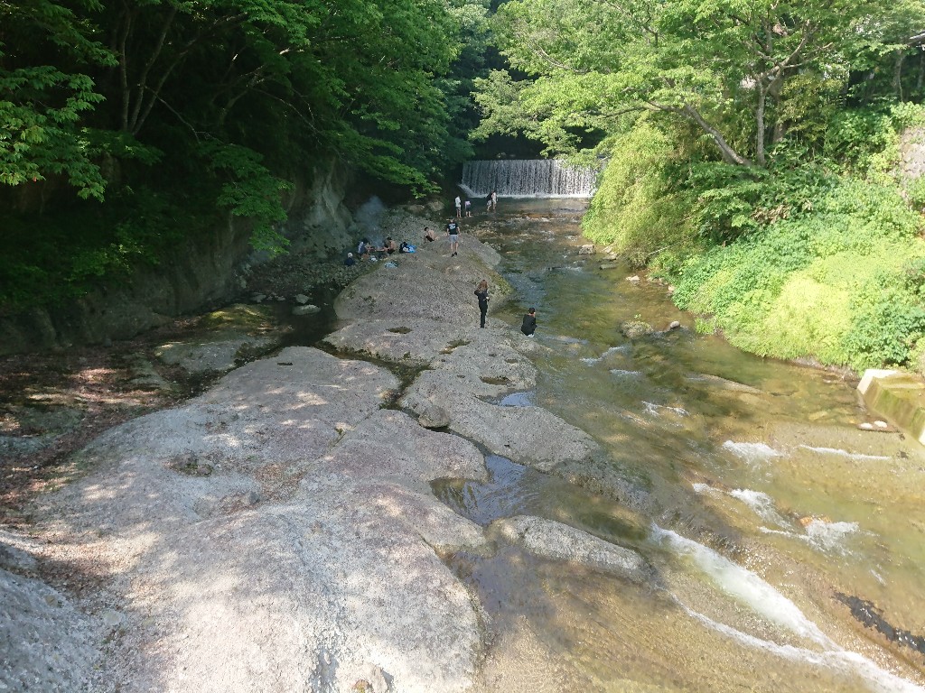 ダムコーヒースタンド　外観6_copy_1024x768