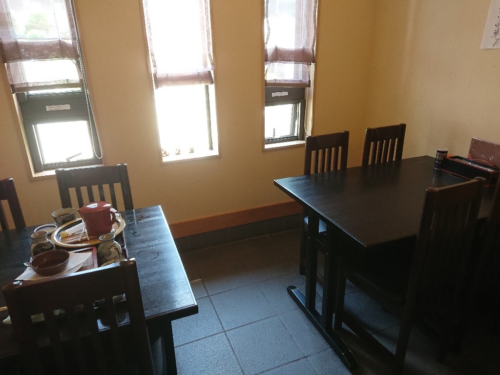 手打そばあづまや　店内４_copy_1024x768