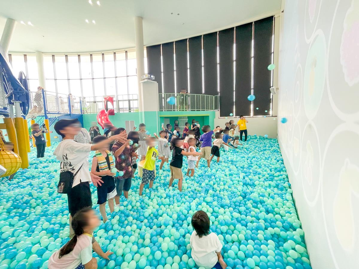 くるんと-室内-くるんとラグーン (1)