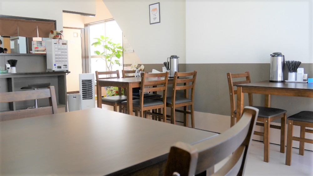 らーめん廻-店内