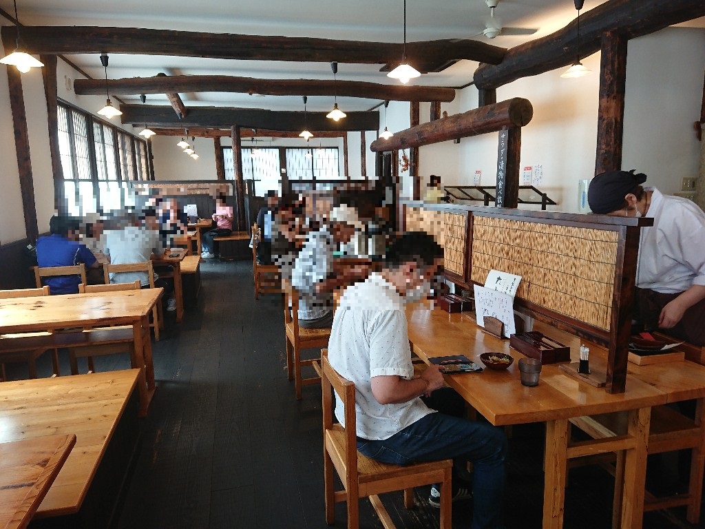 石臼十割そば 愛庵 店内 (1)