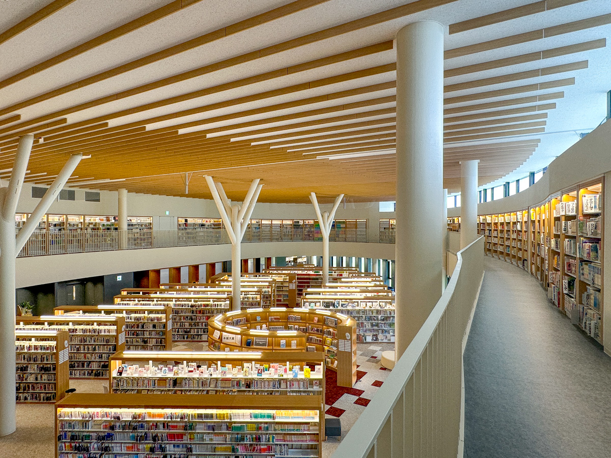 くるんと-図書館-2F (1)