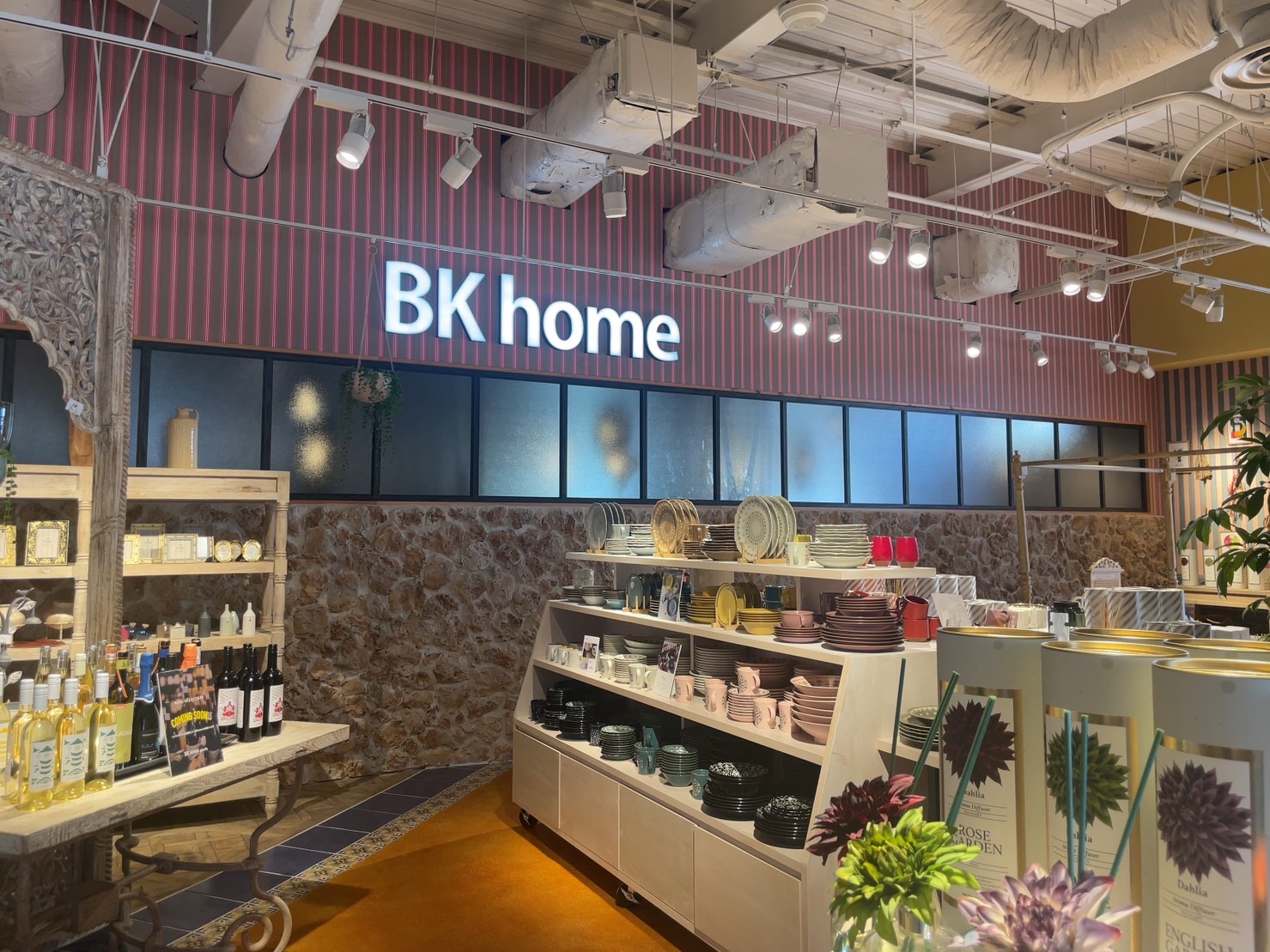 ビズクリークー店内2