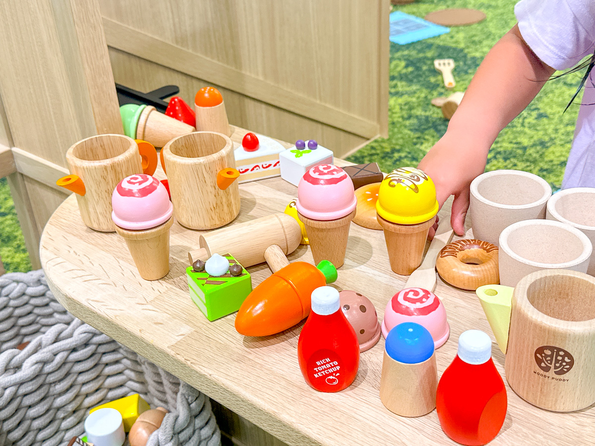 くるんと-室内-もくもくのまち (3)