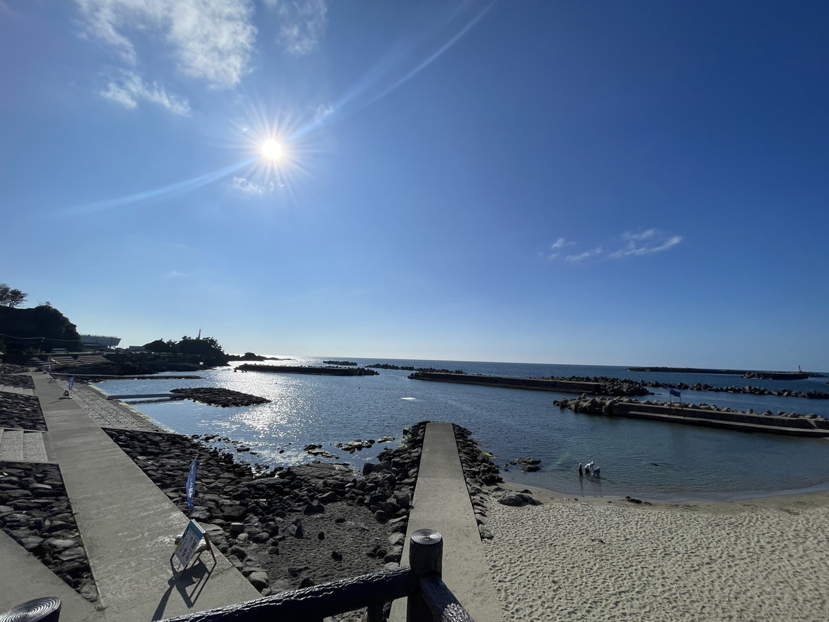 加茂レインボービーチ-砂浜 (1)