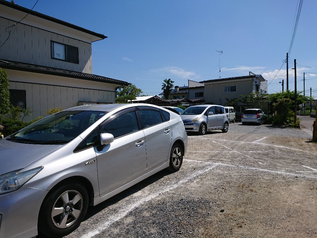 光華飯店　駐車場