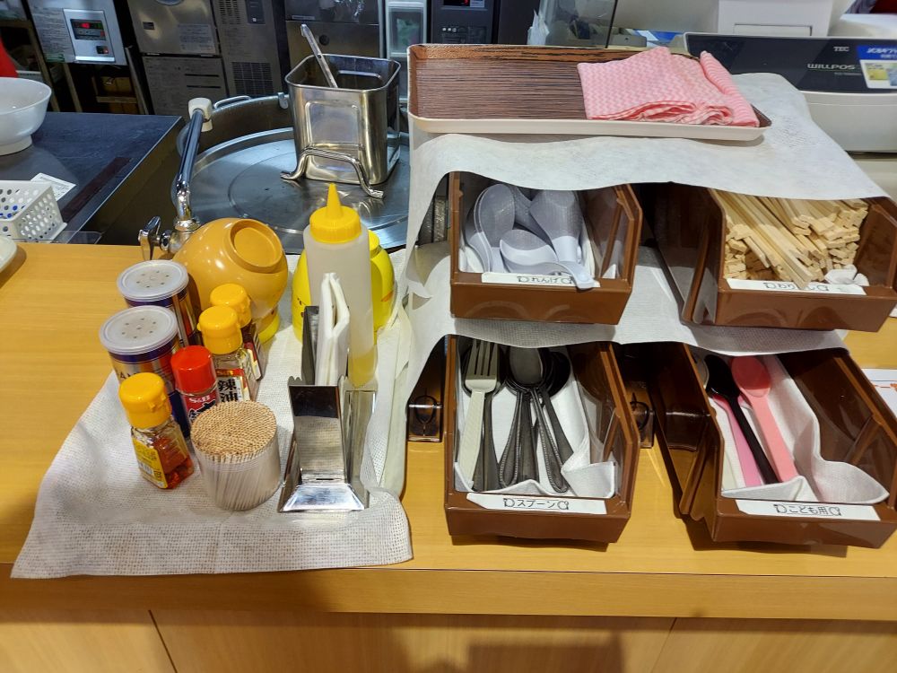 軽食ひまわりヤマザワ新庄宮内店-内観2