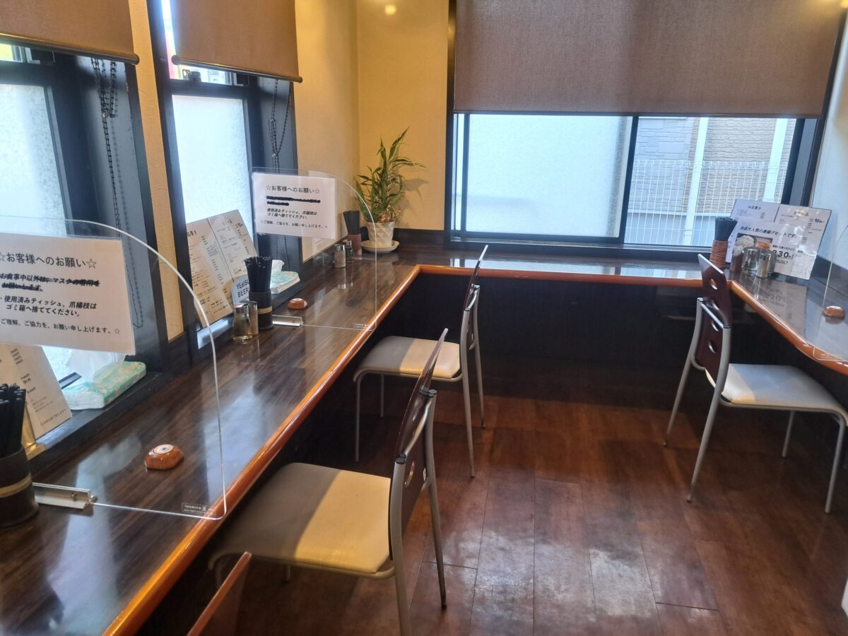 みなみのとんとん-店内②