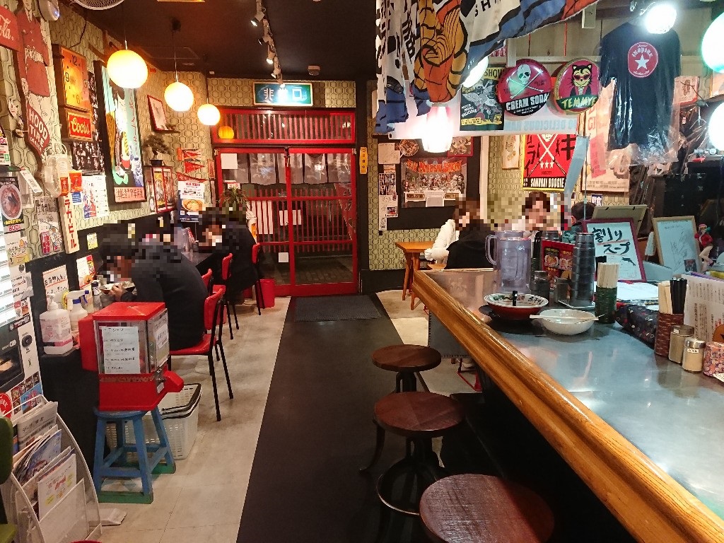 津軽煮干中華蕎麦サムライブギー 店内 (1)