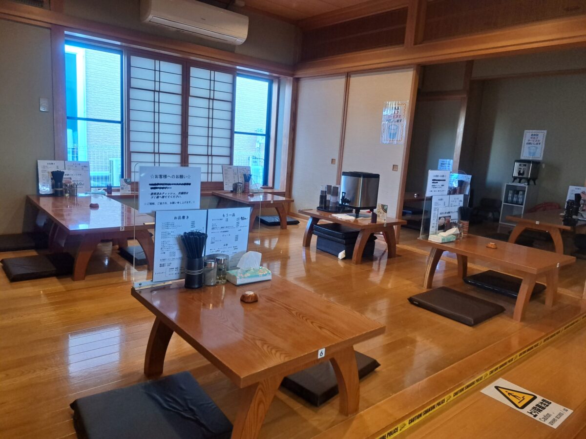 みなみのとんとん-店内③