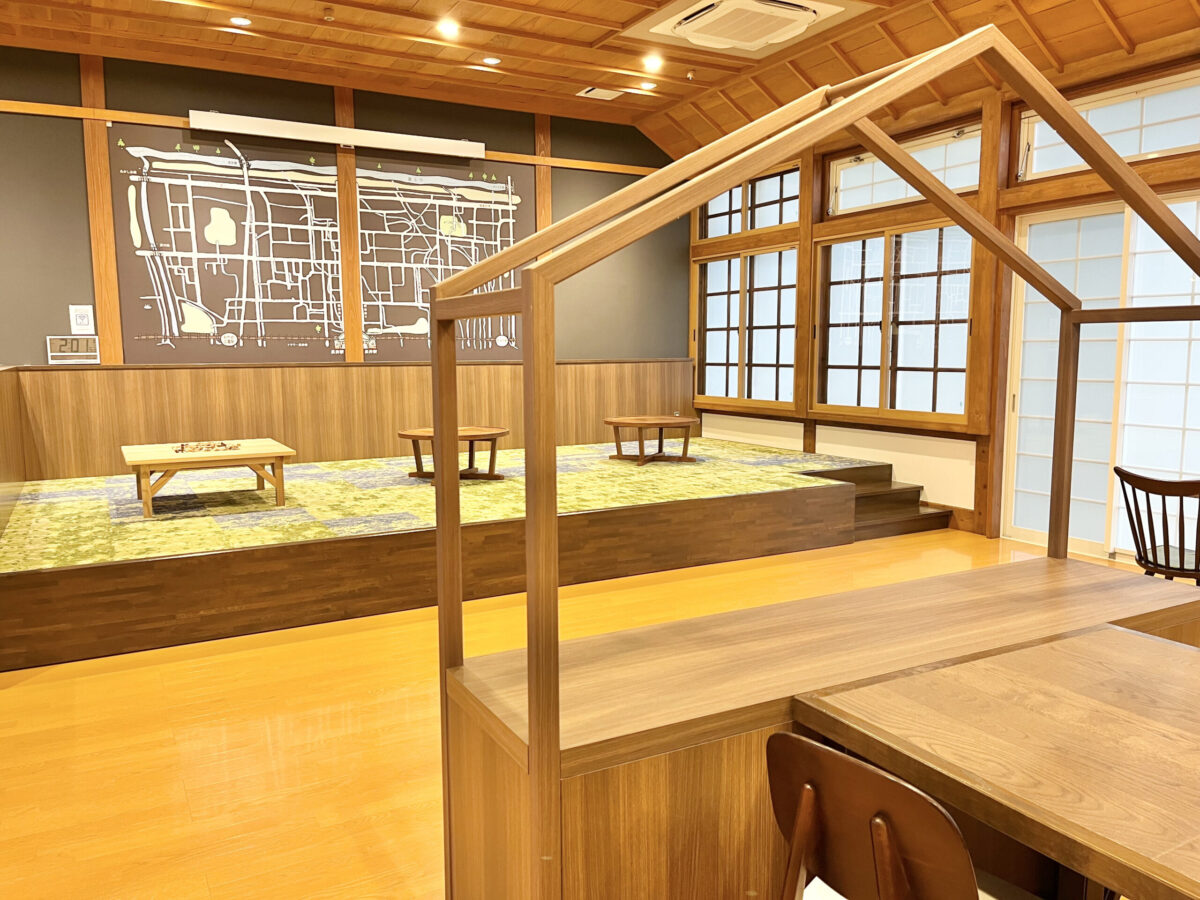 メニーズカフェ-店内2