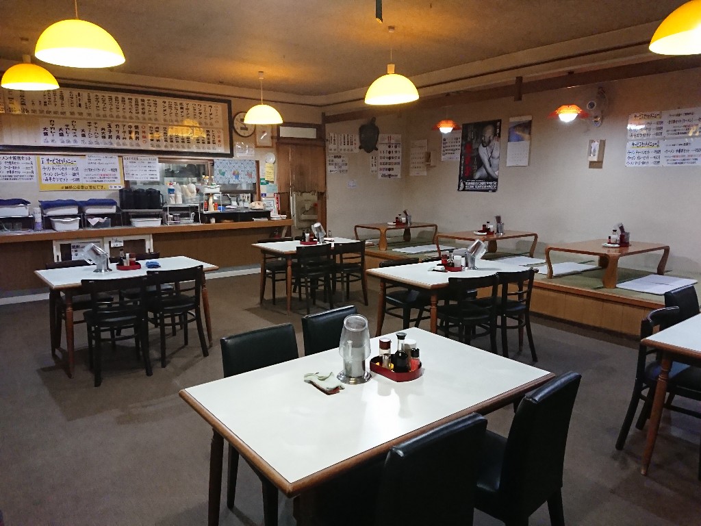 七久保食堂　店内