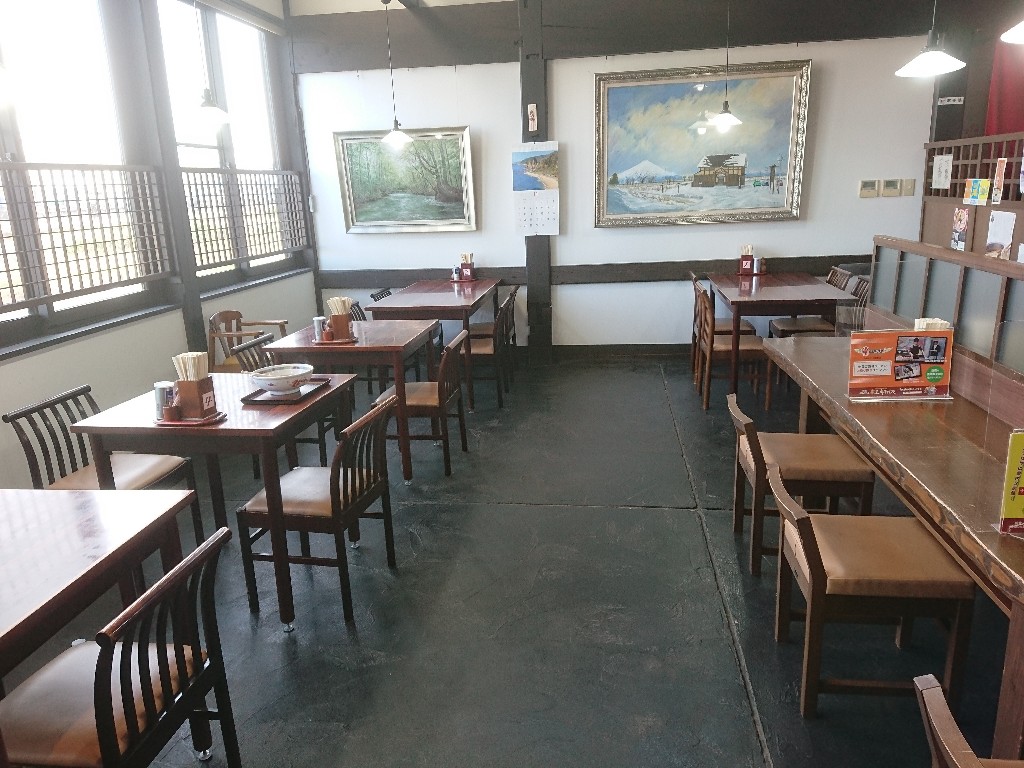 名代三角そばや 本店　店内 (1)
