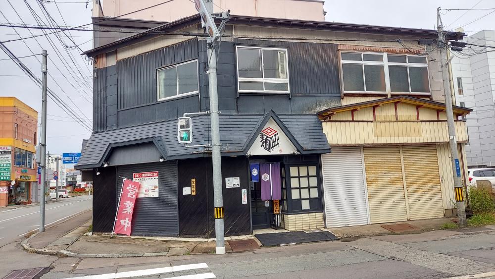 麺ピースｰ外観1