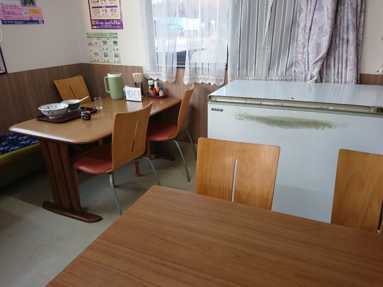 せがわ食堂　店内 (1)