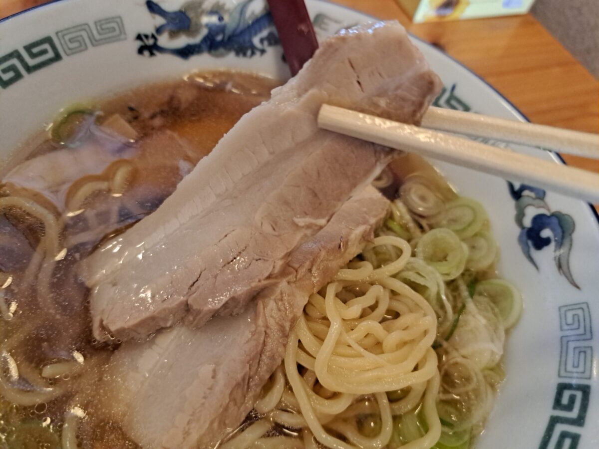 伍らい光-チャーシュー麺②