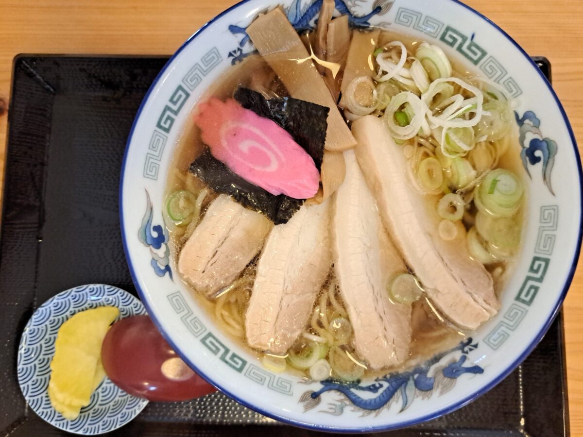 伍らい光-チャーシュー麺①