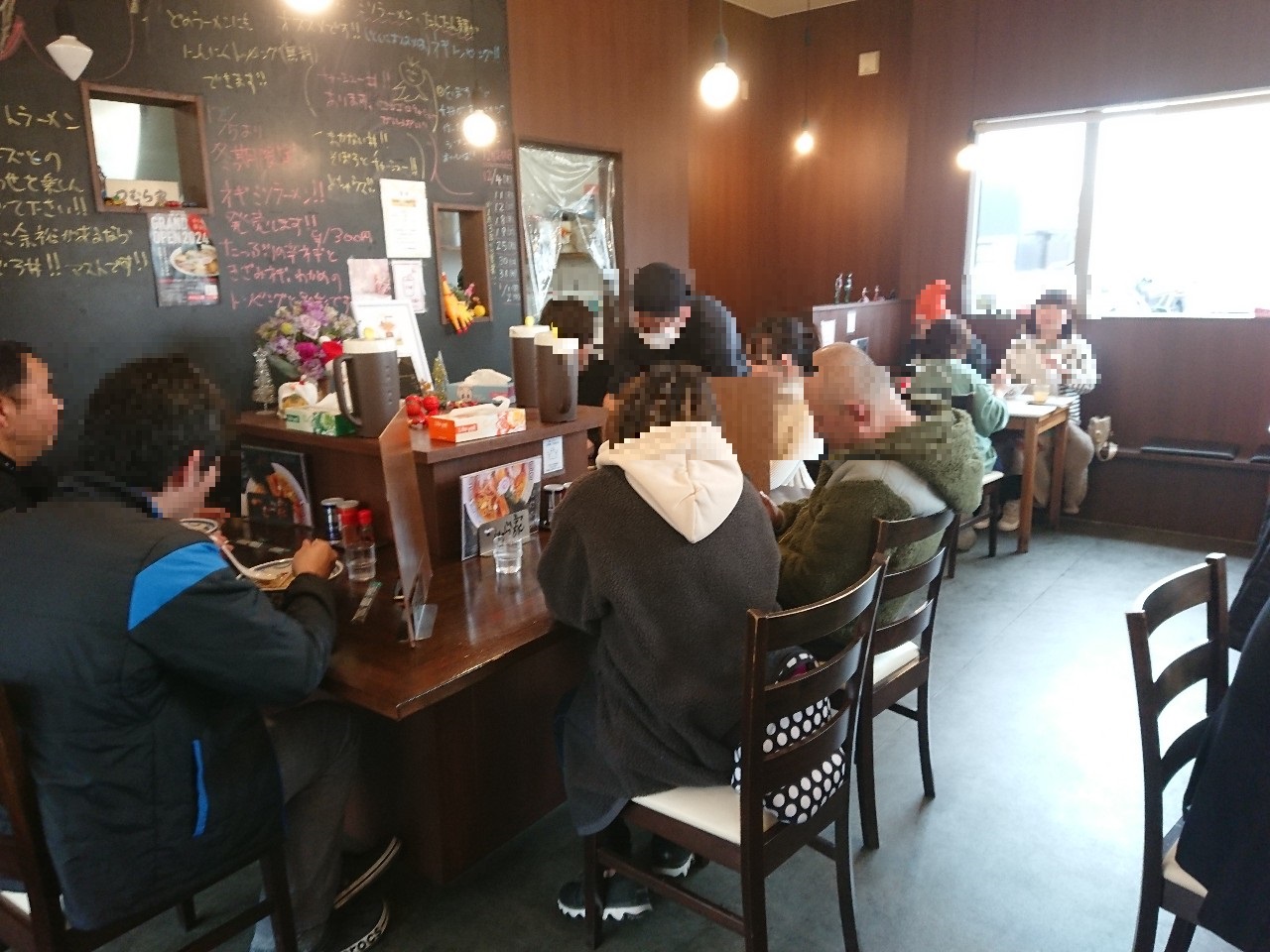 つむら家 店内 (1)