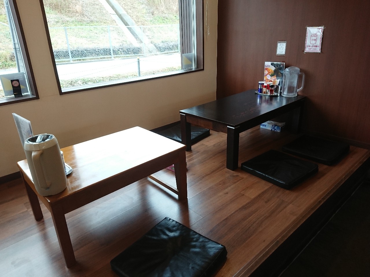 つむら家 店内 (2)