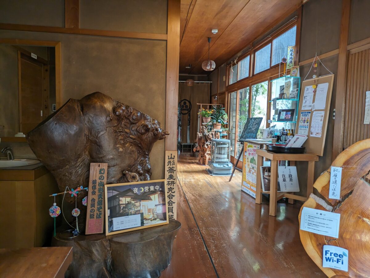 なかや-店内①-2