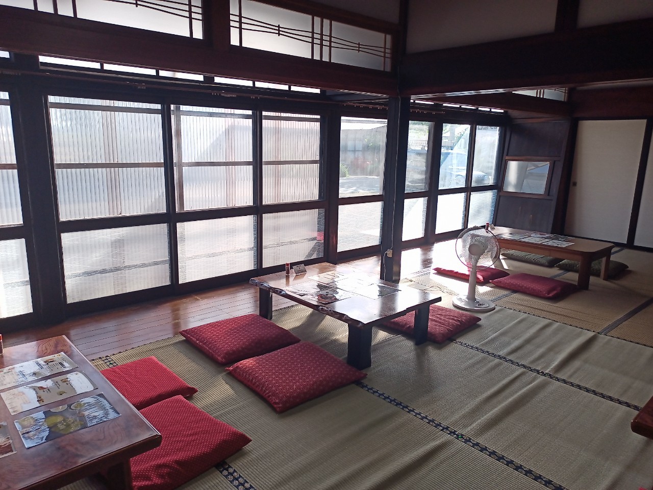 LINE_ALBUM_甘口派カフェ_240525_16