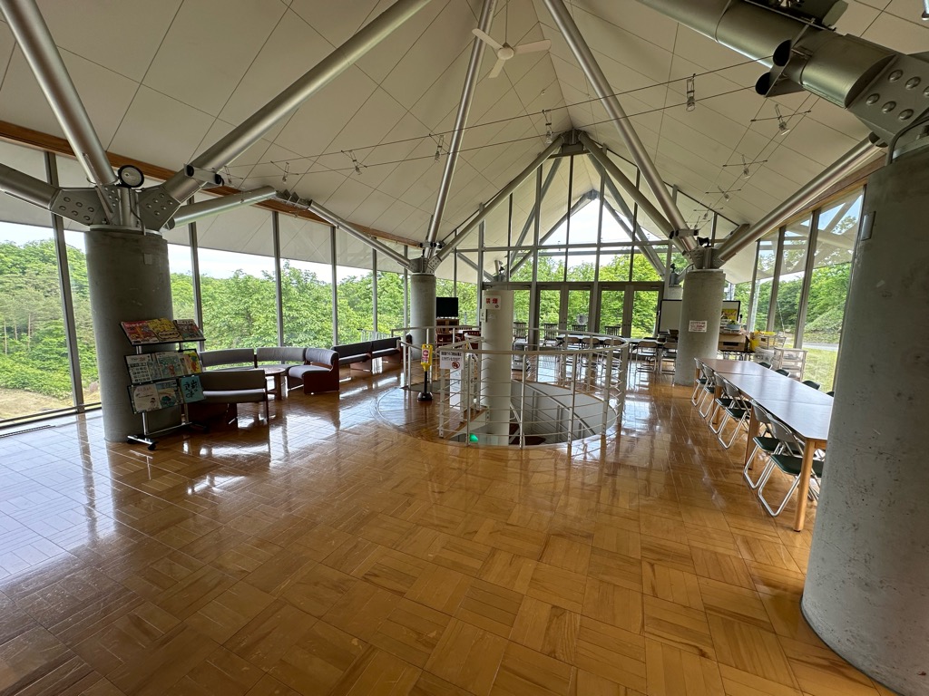 ビオトープ・カフェ きのこの森-内観1