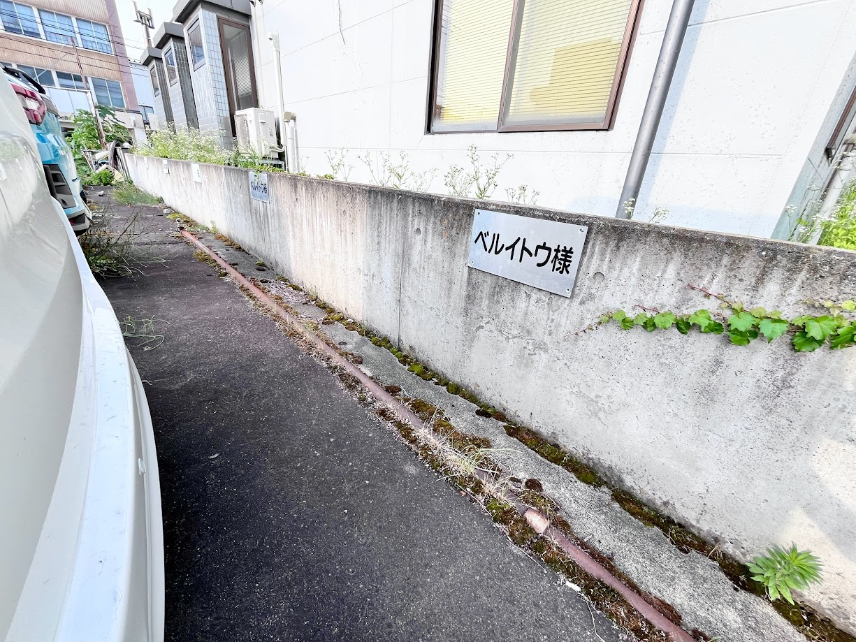 ベルカフェ-駐車場3