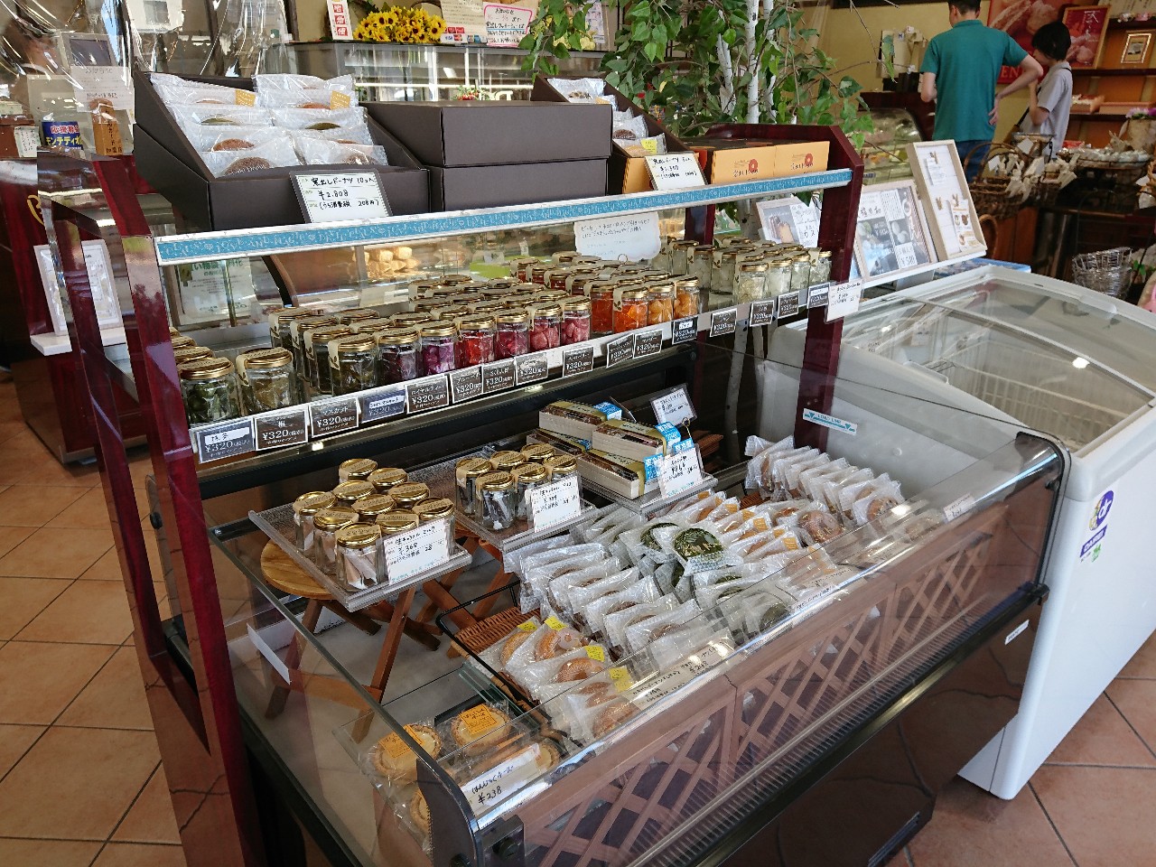 ボンむらやま菓子工房天童中店 店内 (5)