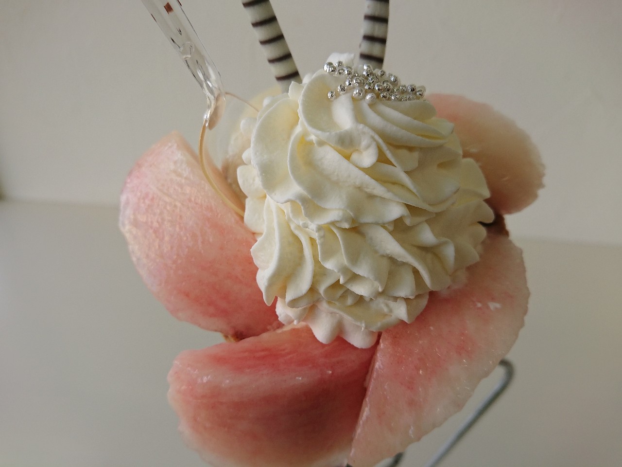 フルッティア 桃パフェ (2)