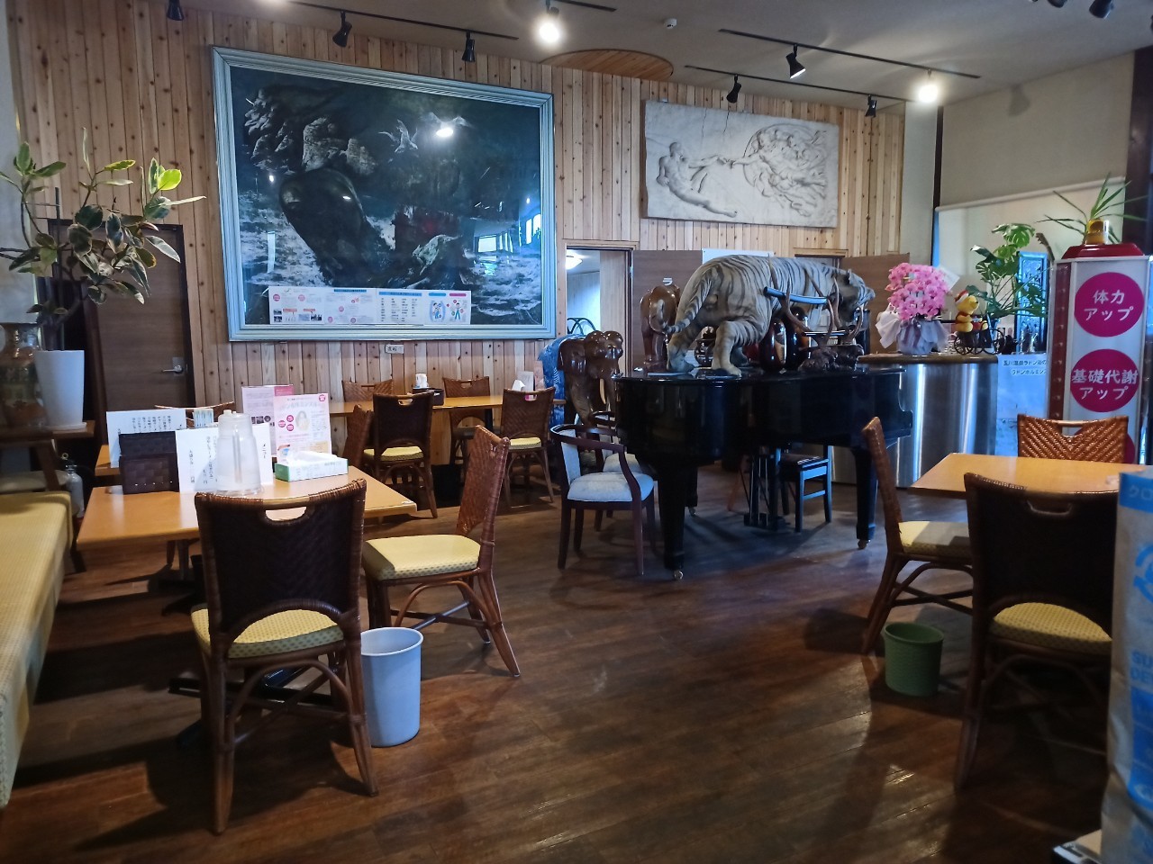 LINE_ALBUM_馬肉ラーメンやまき_240814_47