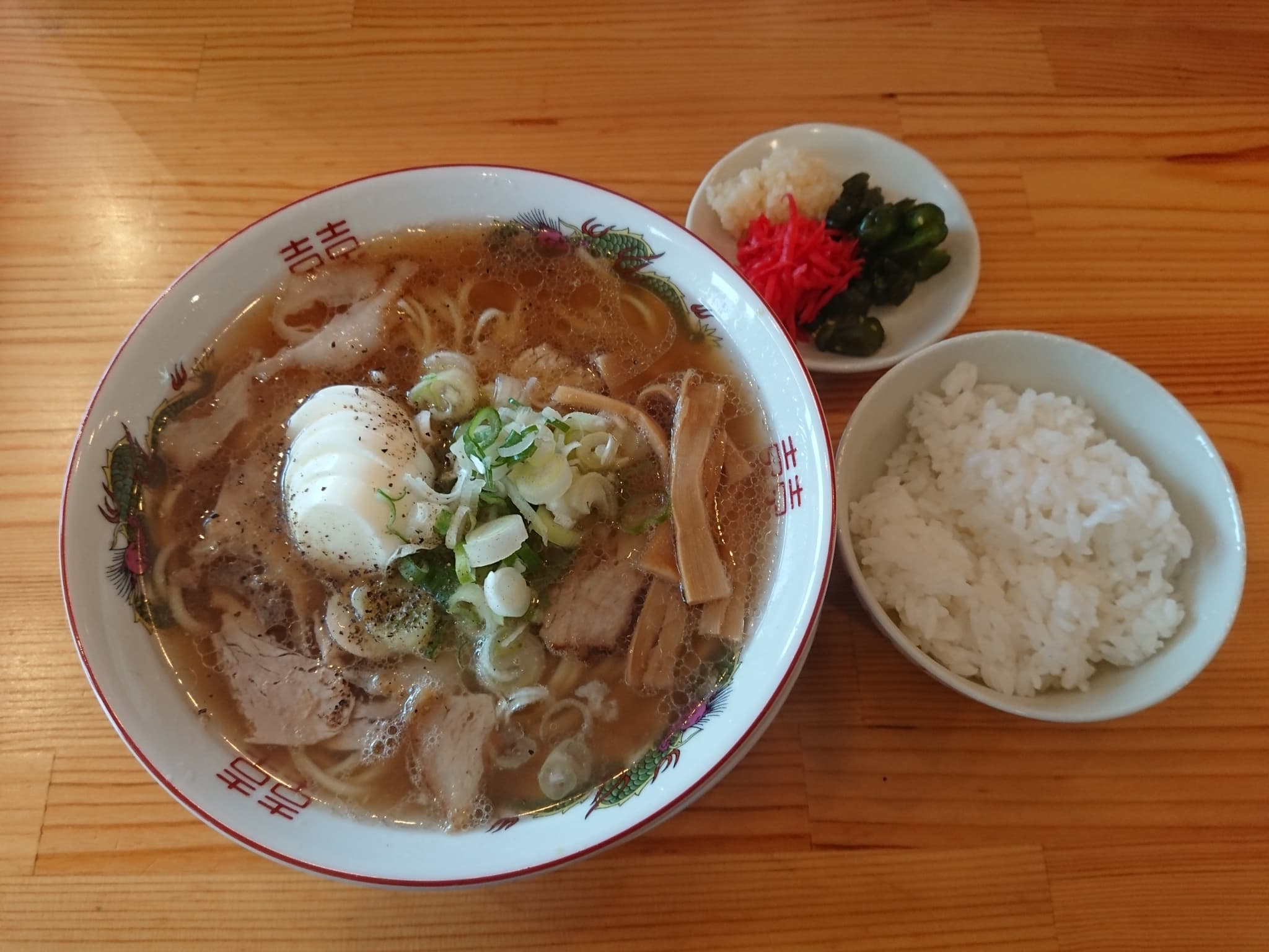 【山形新店ラーメンレポ】中華そば ヨッチャン(東根市神町西)　山形初！！ちゃん系ラーメン店がオープンしました。