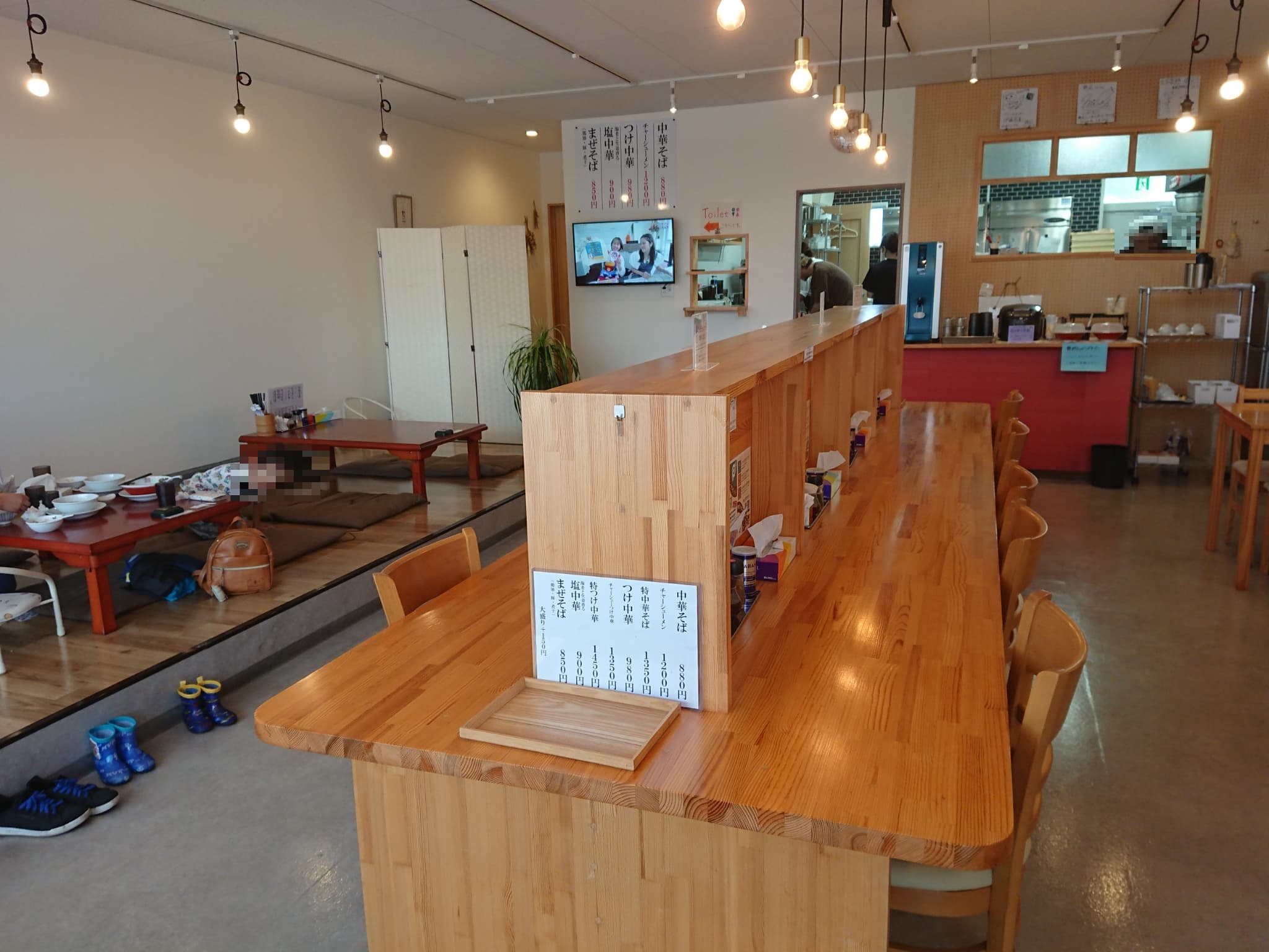 中華そば ヨッチャン 店内 (1)