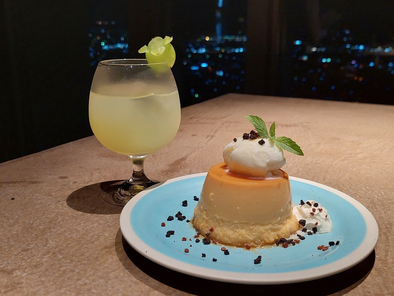 36 Ritz プリン・カクテル