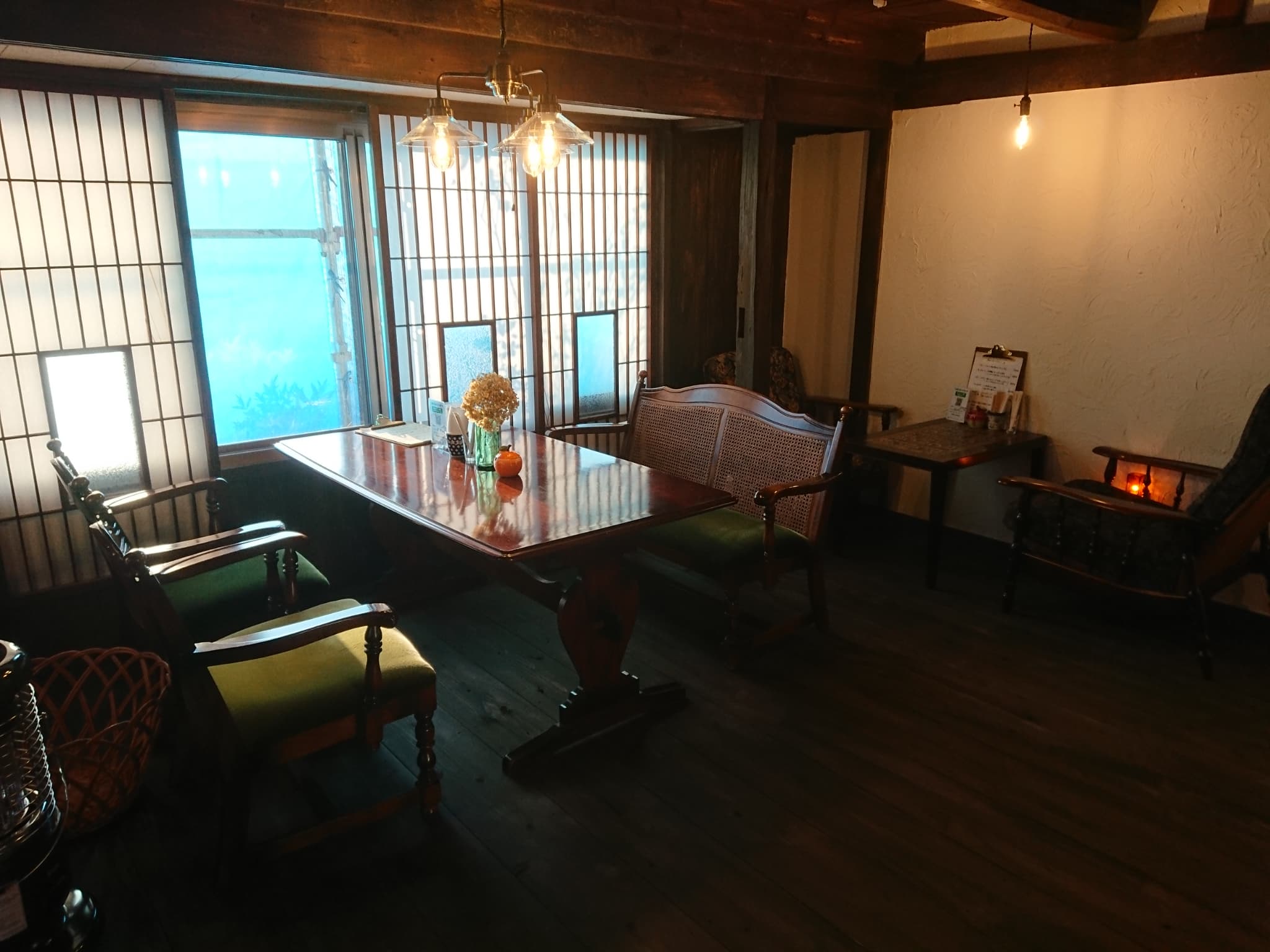 サニープレイスコーヒー 店内 (1)