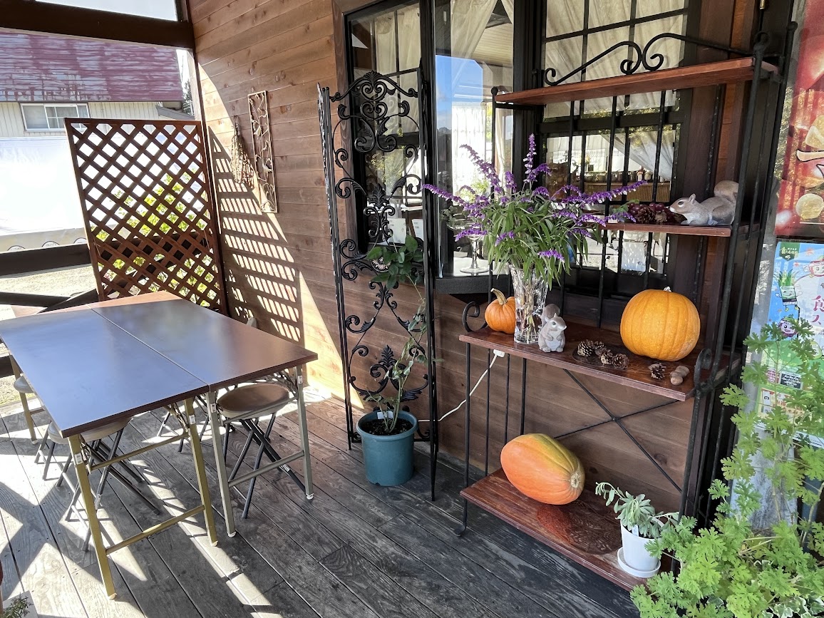 麦わらぼうし_店内