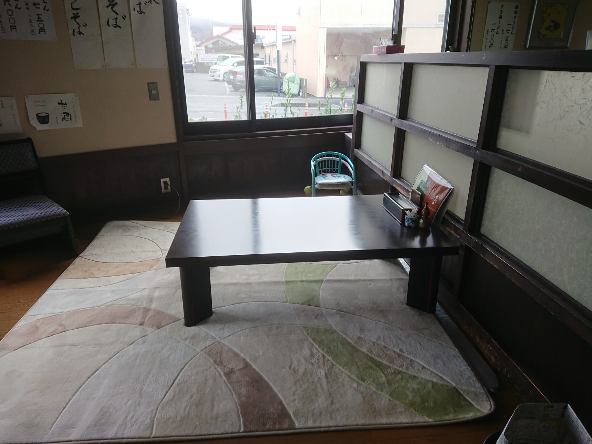 そば処 三な花 店内 (1)