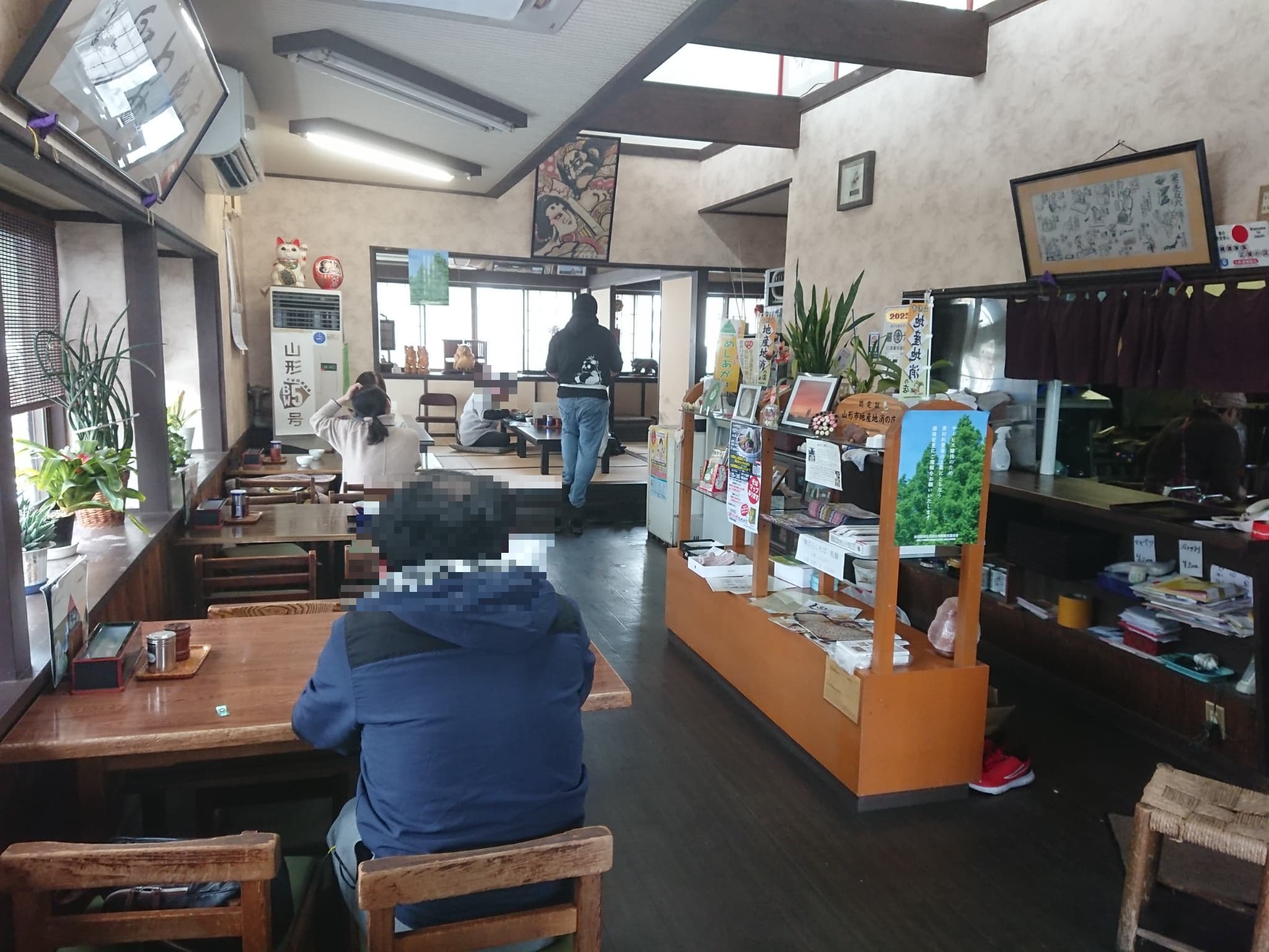 そば処 伊右ェ門　店内