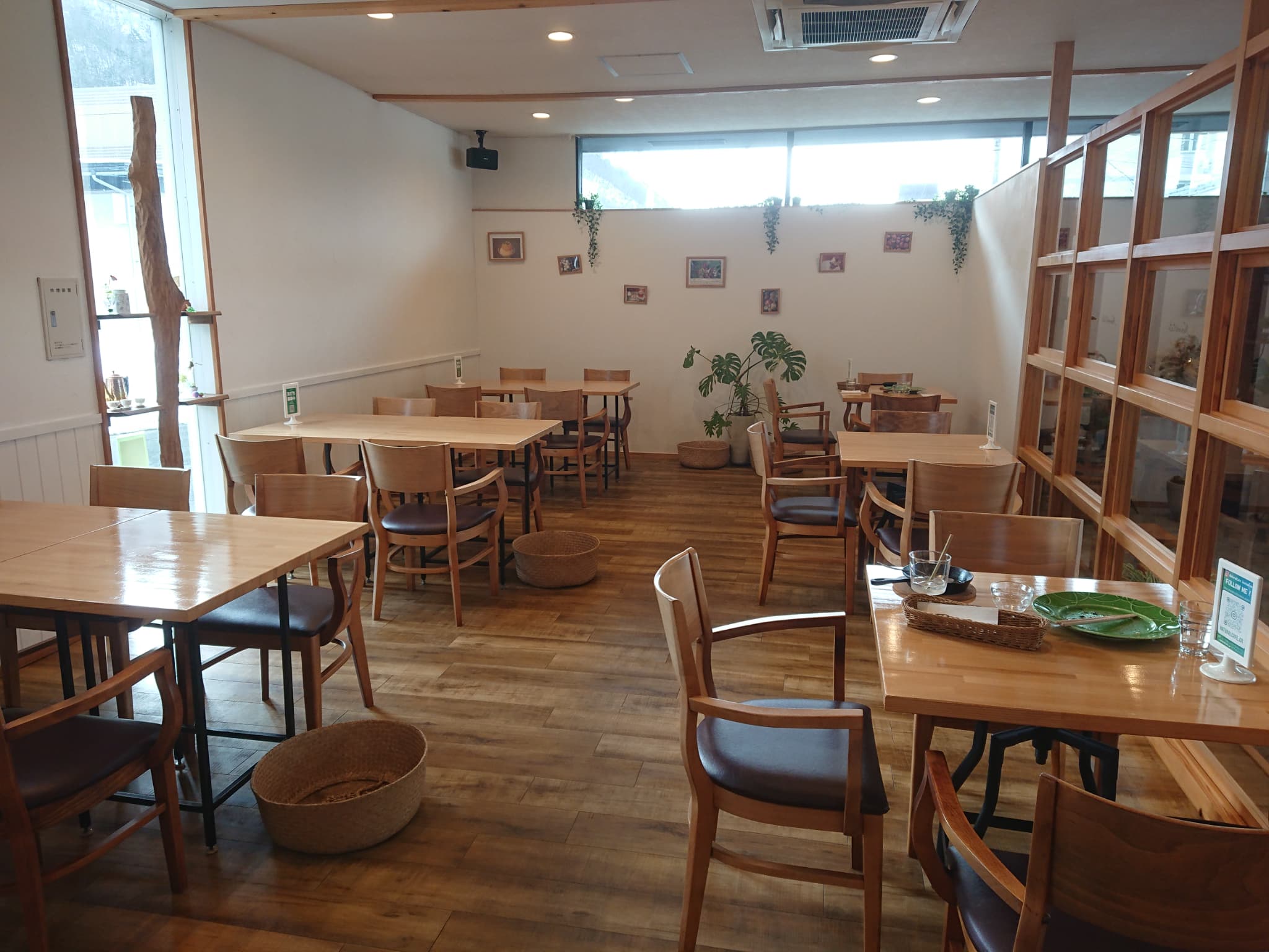 畑のごちそう ナチュラルカフェ　店内