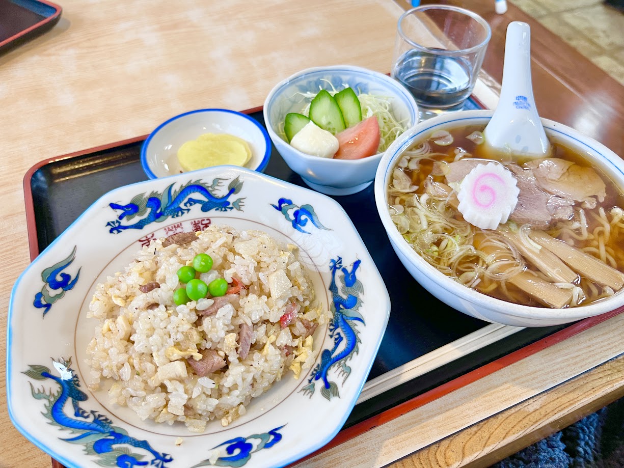 【山形ラーメンレポ】東栄軒（高畠町）｜通し営業がうれしい！お得なセットメニューで満腹ランチ