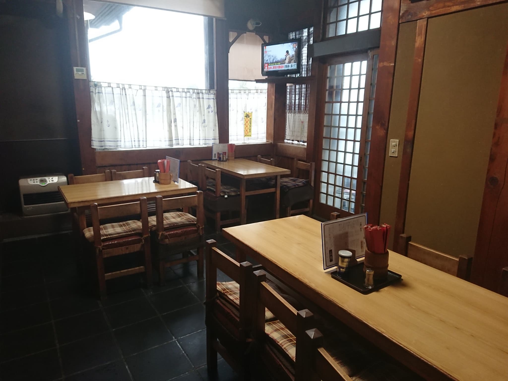 そば処 正平 店内 (1)