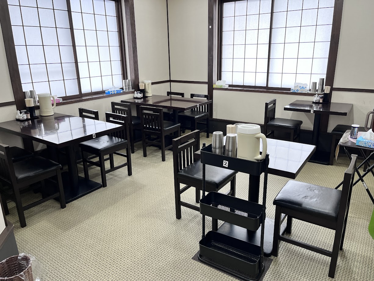 ももすけ_店内4