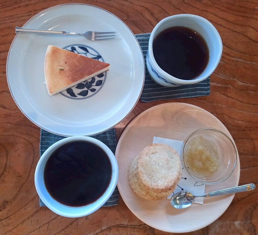 LINE_ALBUM_狸森珈琲焙煎所_250411_53