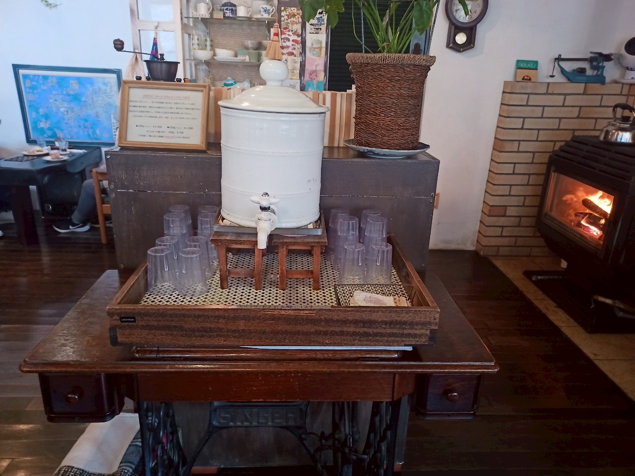 LINE_ALBUM_狸森珈琲焙煎所_250411_73