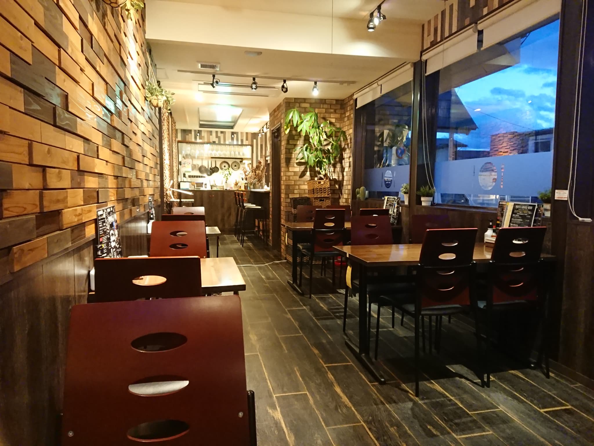 Kata’s Kitchen TRAVELIN’(トラベリン) 店内