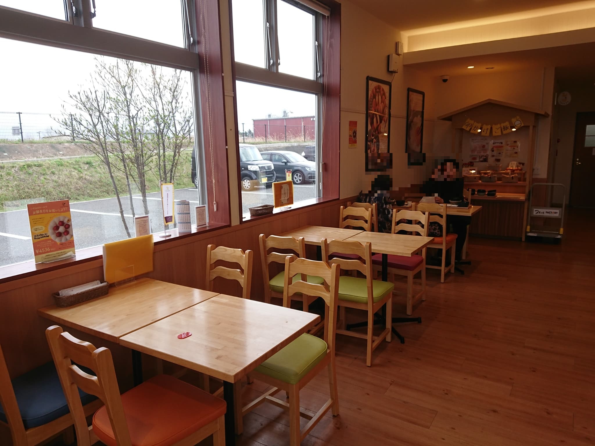たまごの国 いでは・COCCO 店内 (7)