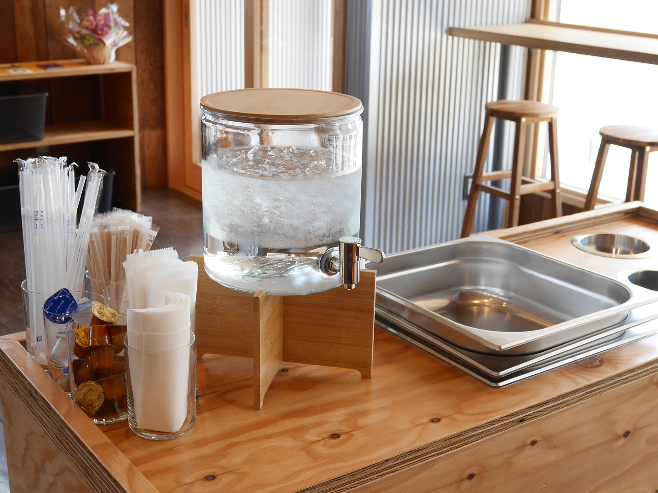 YOZANDOMARUNOUCHI-店内