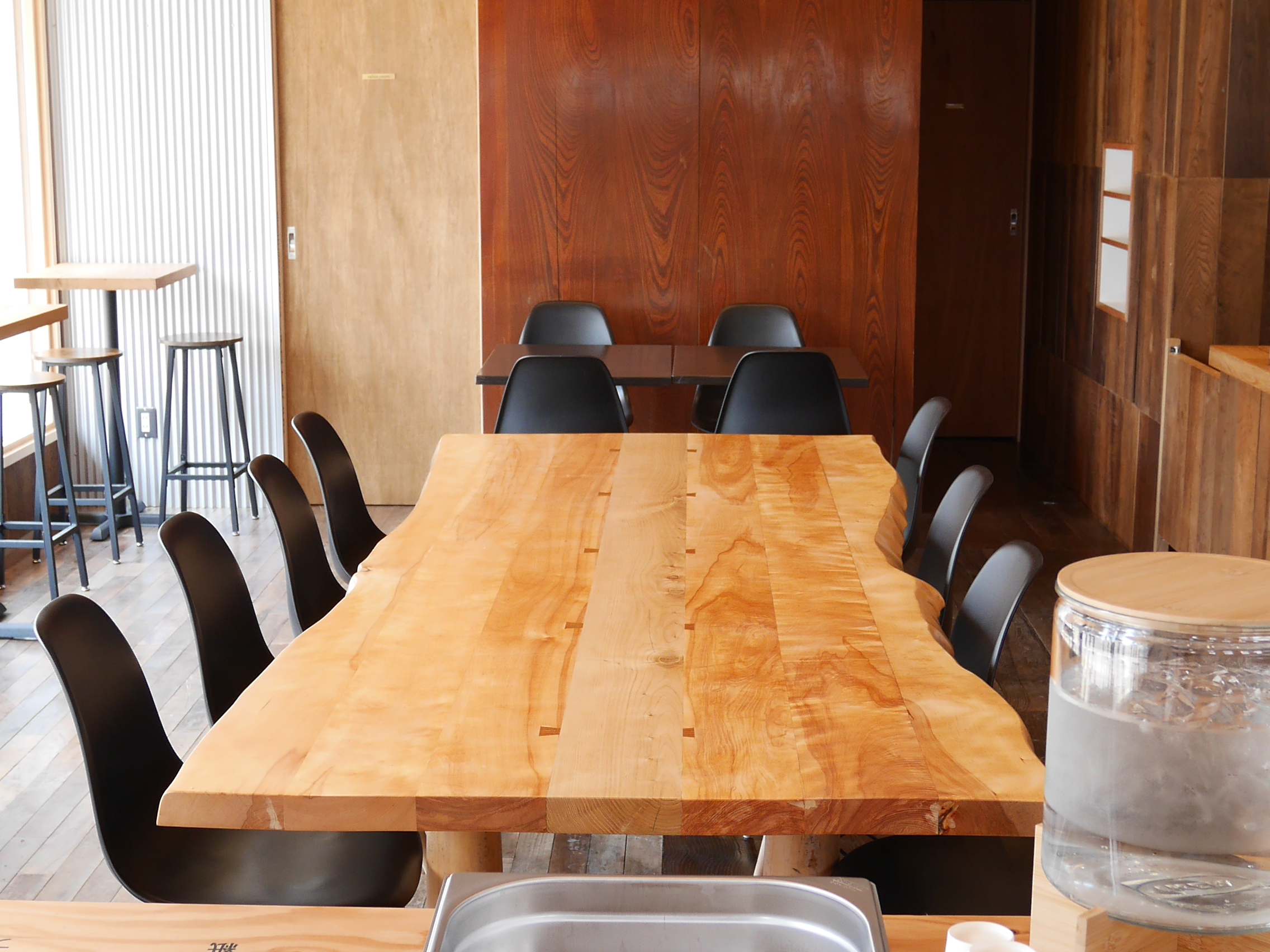 YOZANDOMARUNOUCHI-店内4