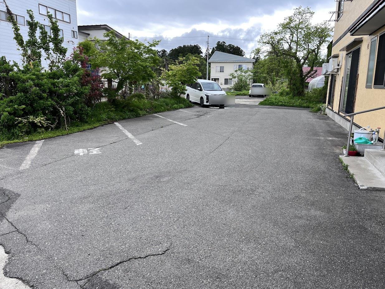 ヤドカリcafe_駐車場